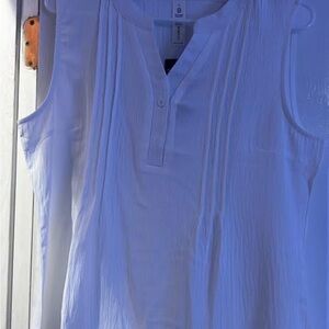 Amazon Women's White Sleeveless Blouse
